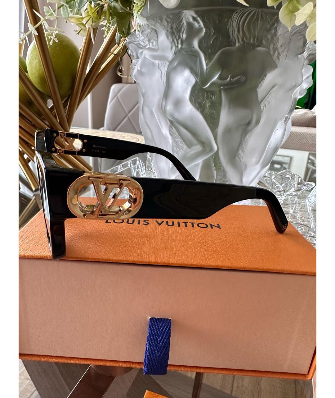 LOUIS VUITTON Черные пластиковые солнцезащитные очки, фото 3