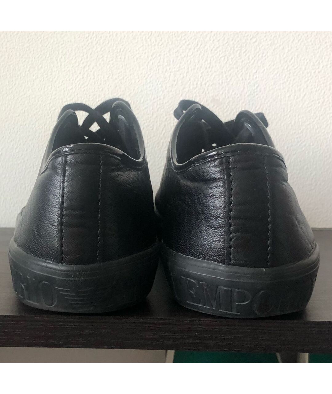 EMPORIO ARMANI Черные кожаные низкие кроссовки / кеды, фото 4
