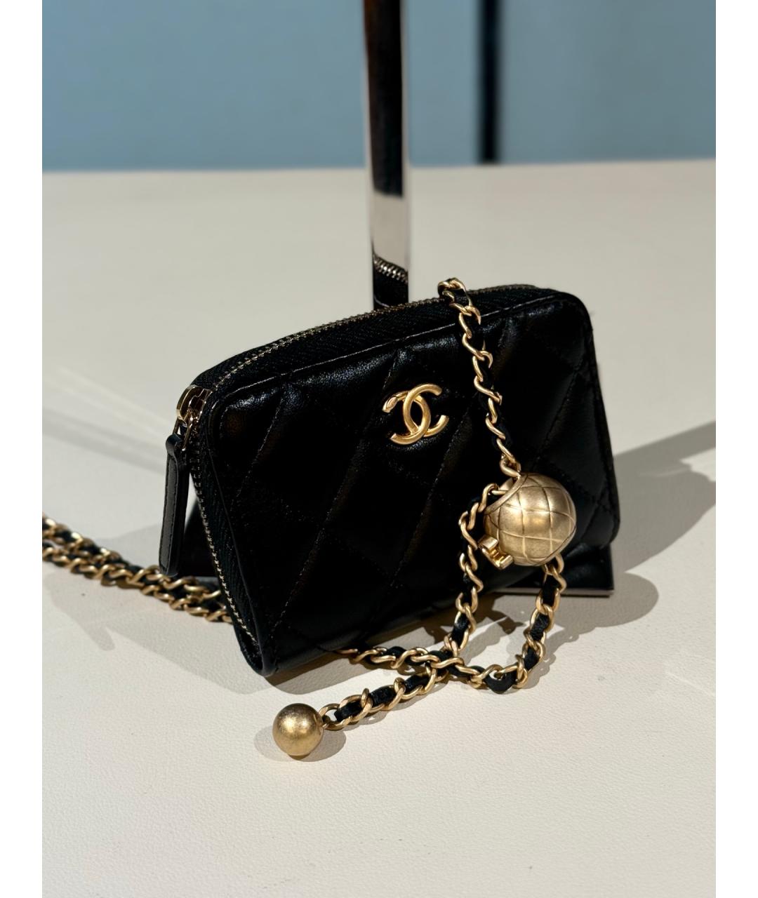 CHANEL Черная кожаная сумка через плечо, фото 3