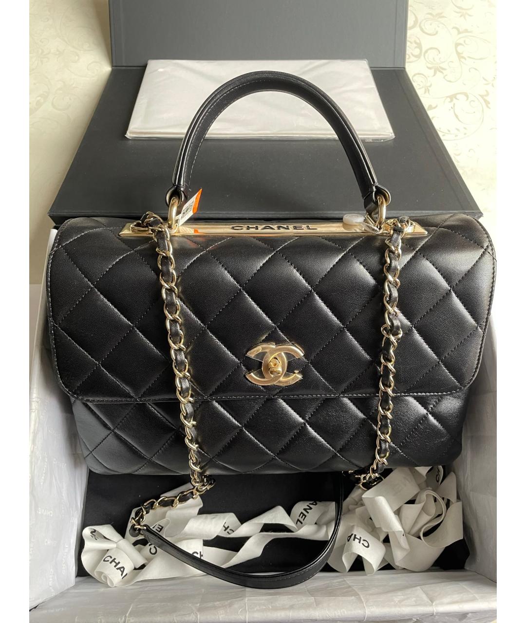 CHANEL Черная кожаная сумка с короткими ручками, фото 7