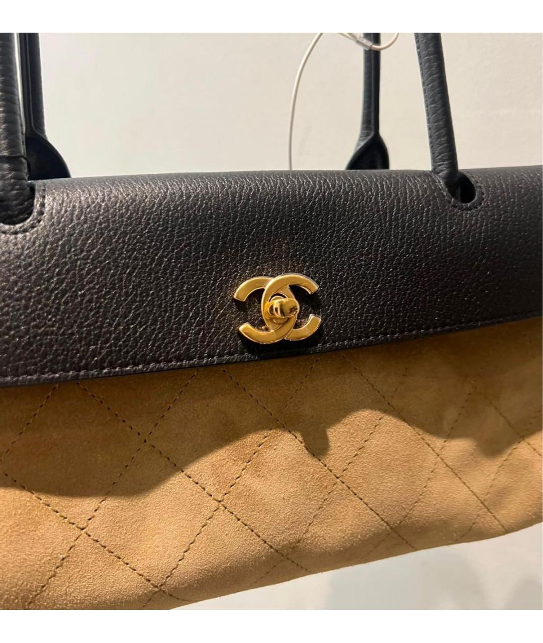 CHANEL Бежевая замшевая сумка через плечо, фото 3