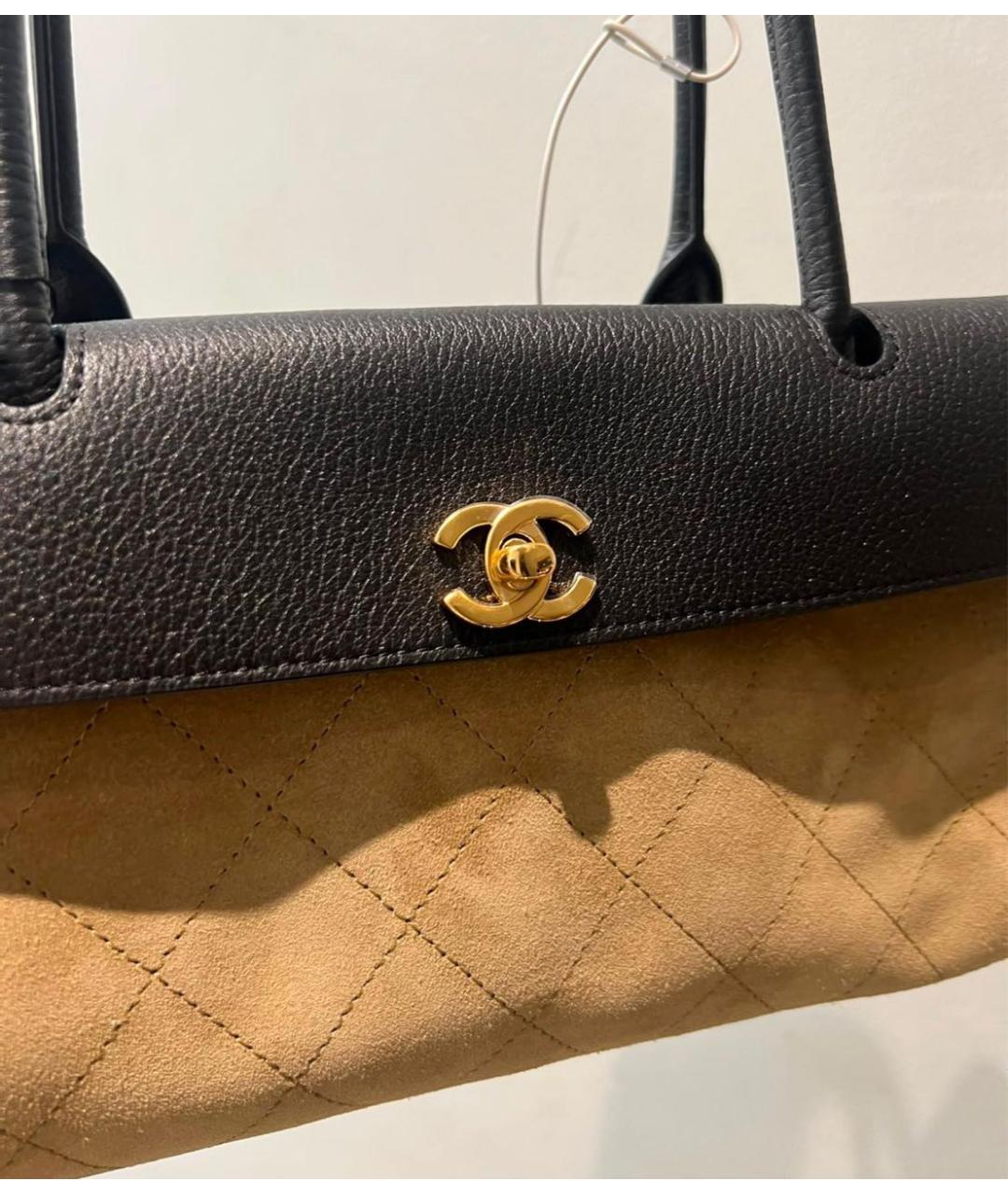 CHANEL Бежевая замшевая сумка через плечо, фото 3
