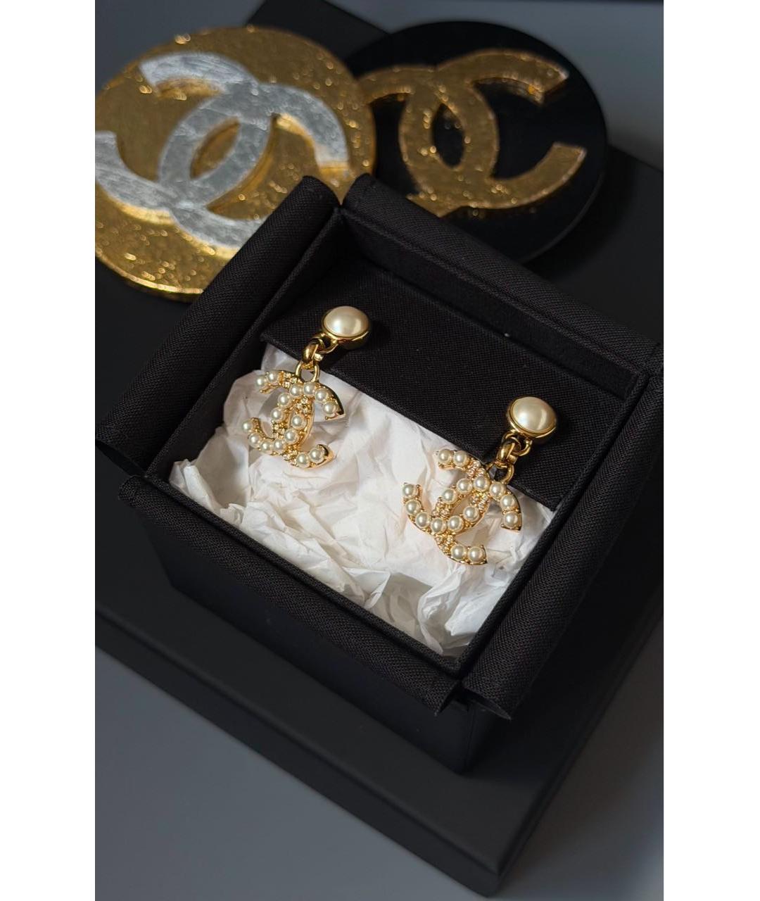 CHANEL Бежевые серьги, фото 2