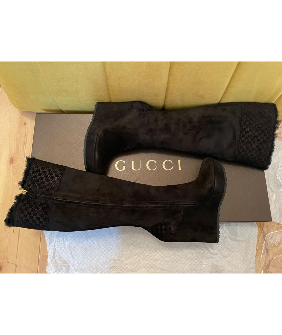GUCCI Черные замшевые сапоги, фото 3