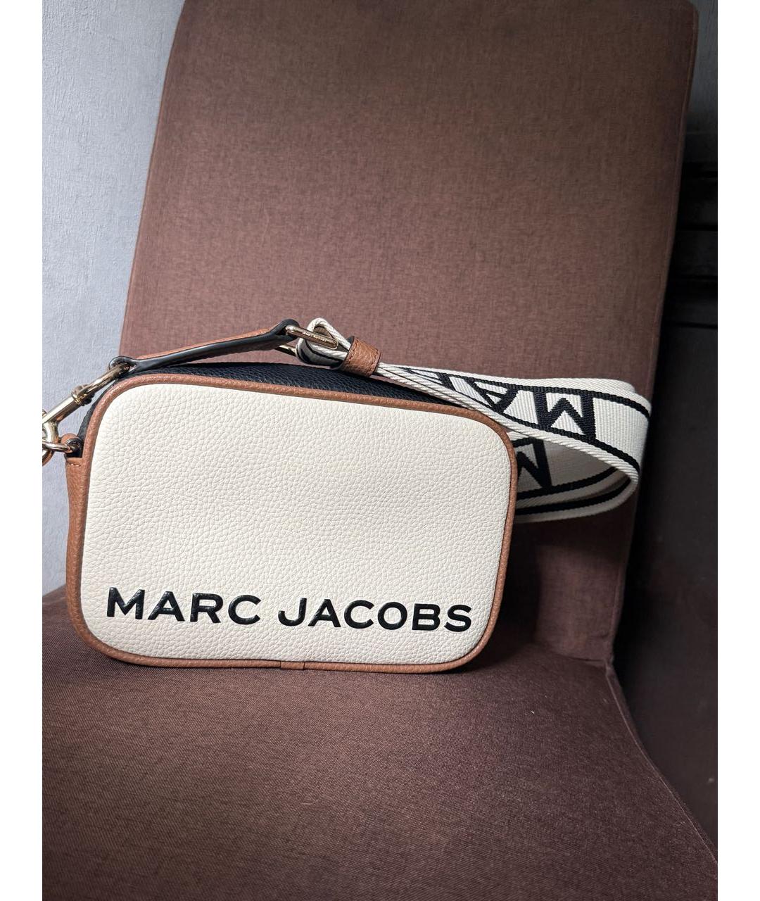 MARC JACOBS Бежевая кожаная сумка через плечо, фото 9