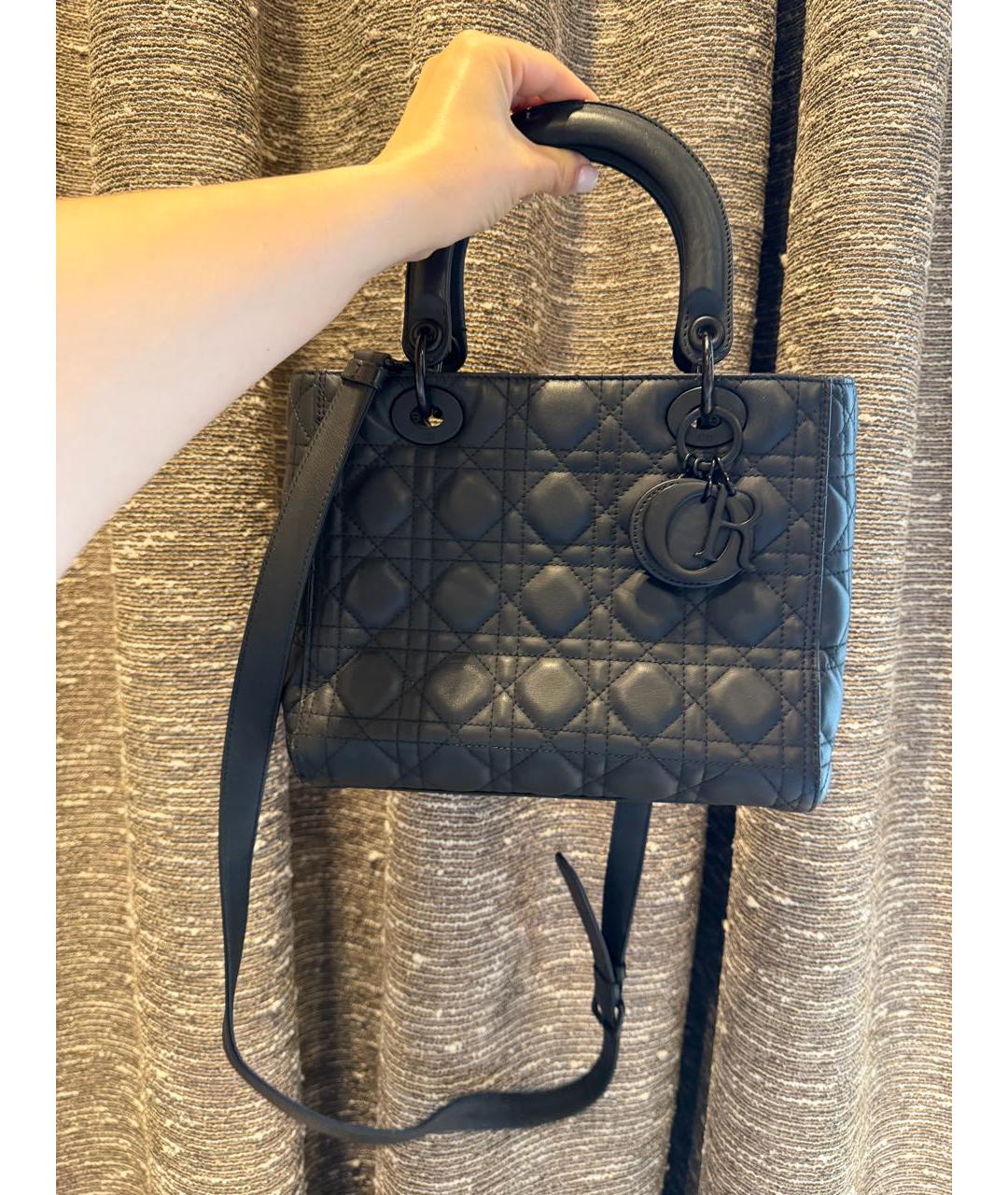 CHRISTIAN DIOR Черная кожаная сумка с короткими ручками, фото 2