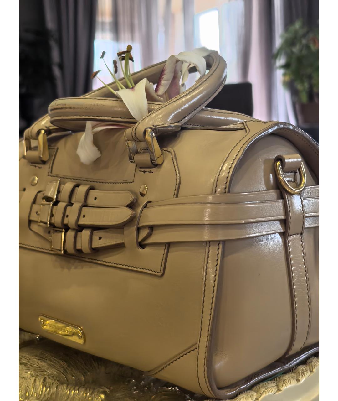 BURBERRY Бежевая кожаная сумка с короткими ручками, фото 5