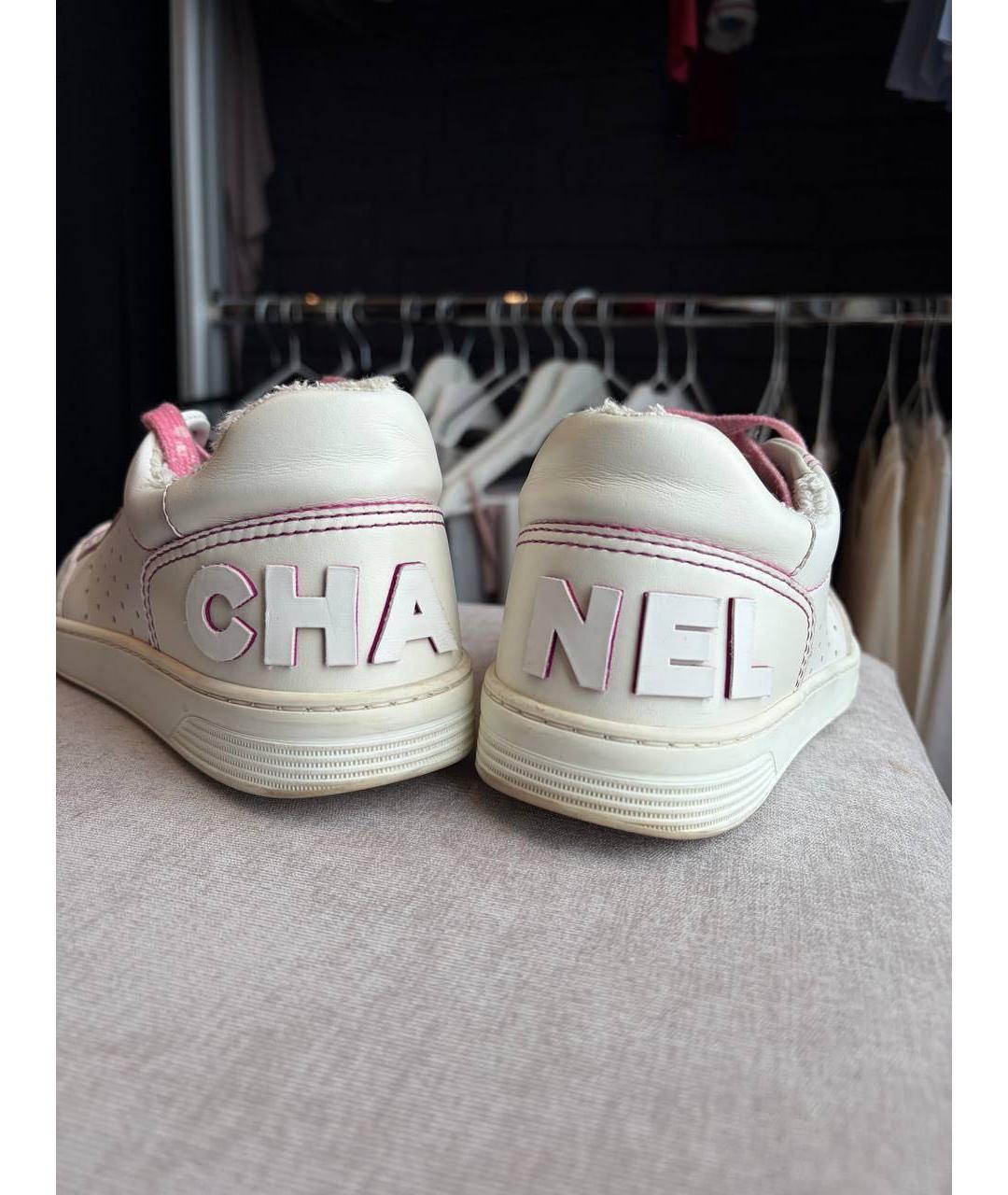 CHANEL Белые кожаные кроссовки, фото 4