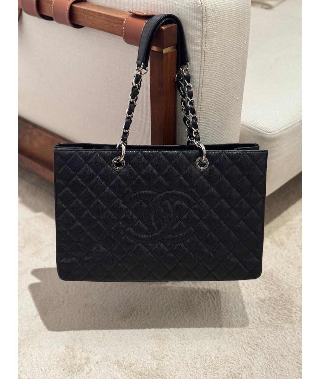 CHANEL Черная кожаная сумка тоут, фото 2