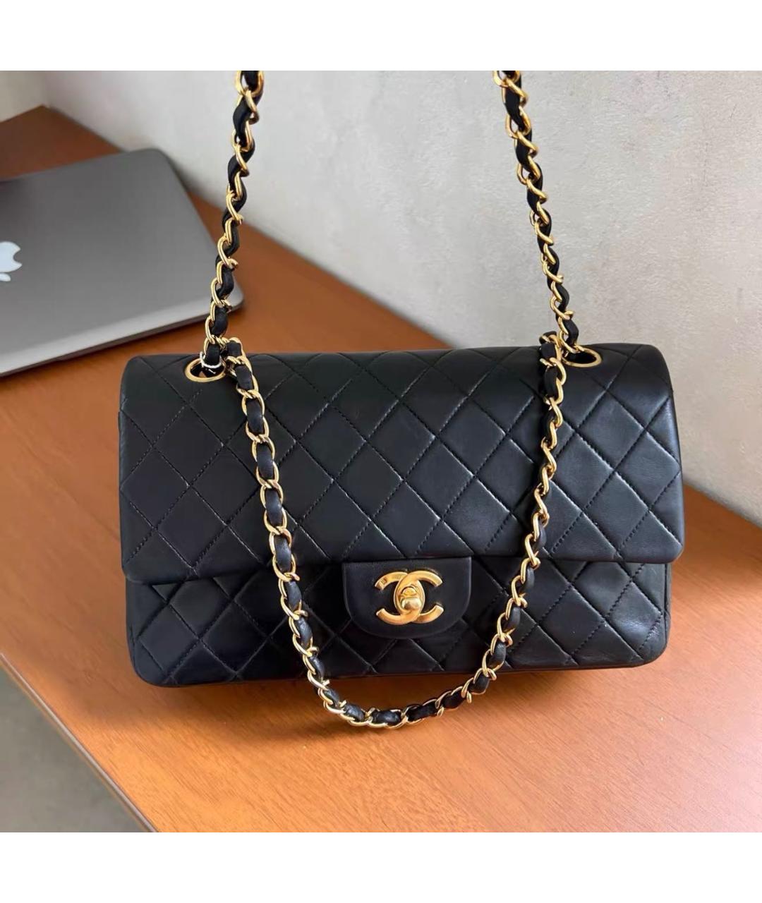 CHANEL Черная кожаная сумка через плечо, фото 3