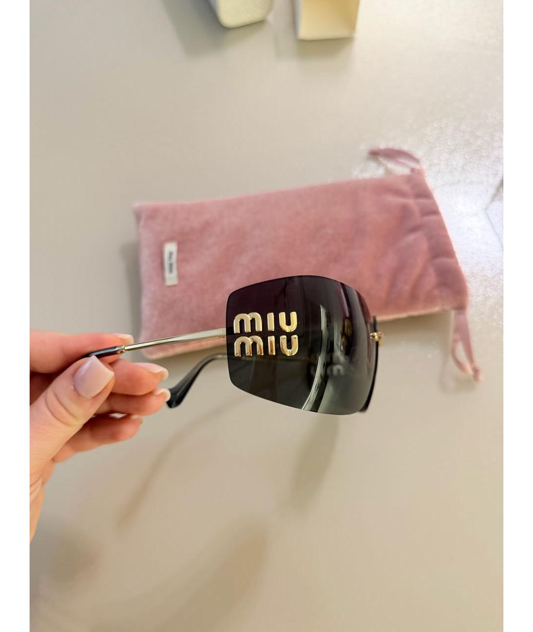 MIU MIU Золотые металлические солнцезащитные очки, фото 3