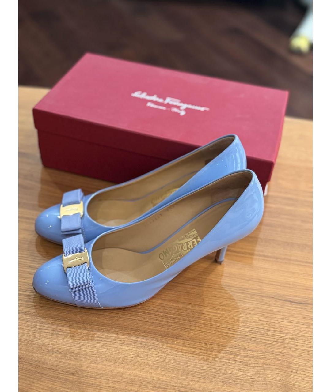 FERRAGAMO Голубые туфли из лакированной кожи, фото 5