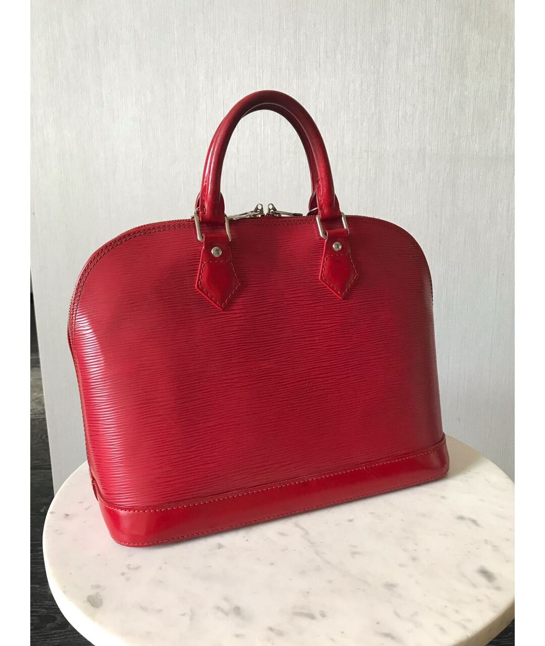 LOUIS VUITTON PRE-OWNED Красная кожаная сумка с короткими ручками, фото 5
