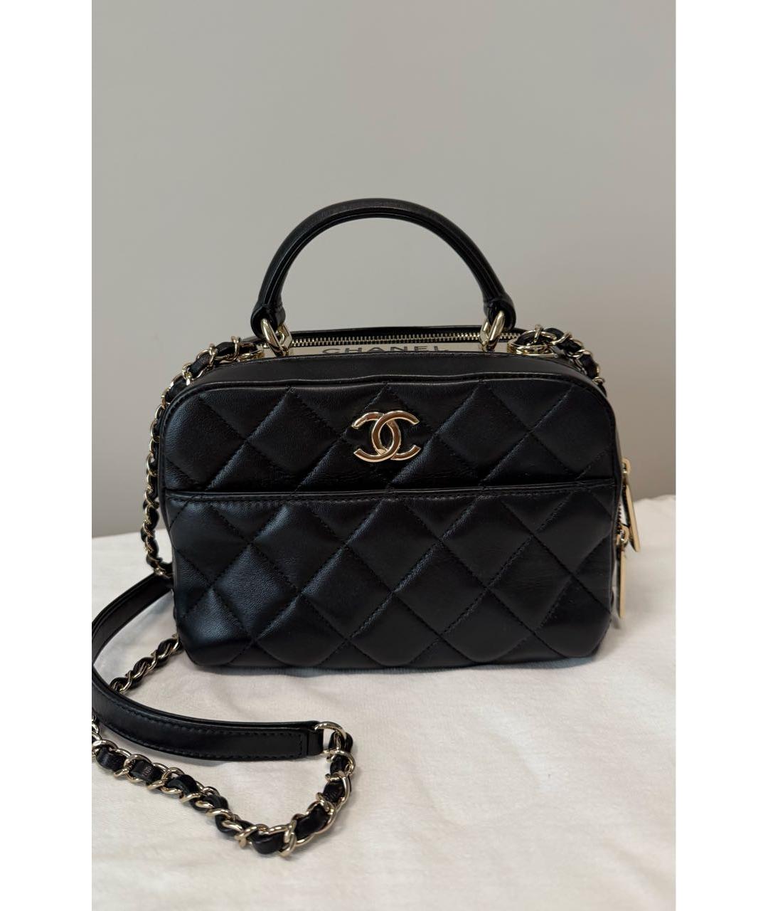 CHANEL Черная кожаная сумка с короткими ручками, фото 7