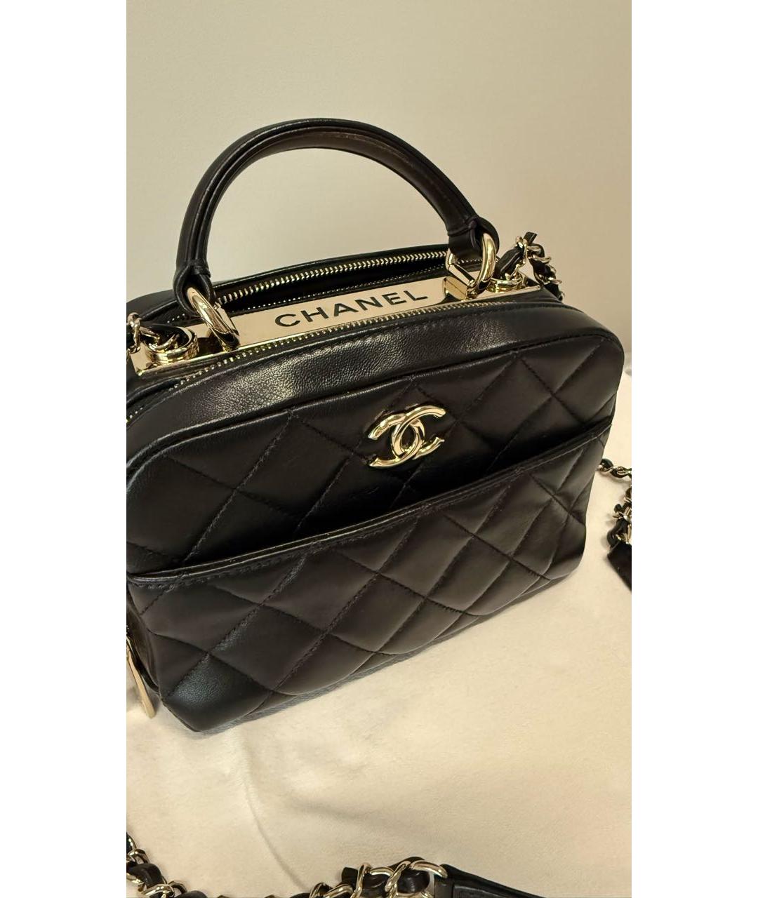 CHANEL Черная кожаная сумка с короткими ручками, фото 6