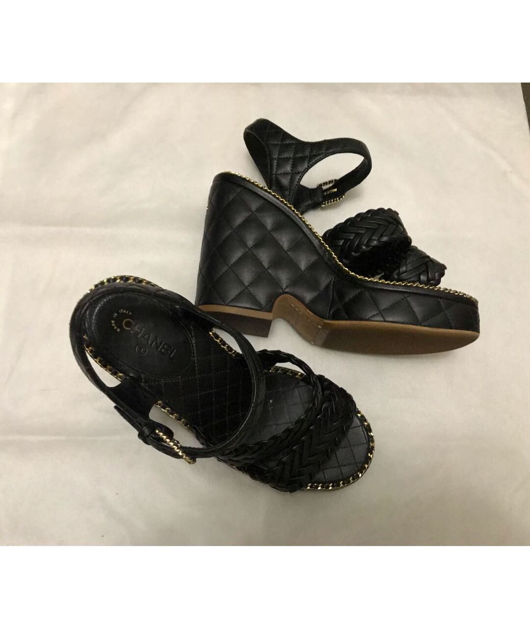CHANEL Черные кожаные босоножки, фото 5