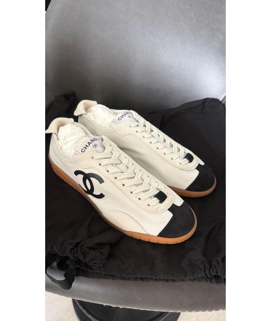 CHANEL Белые кожаные кеды, фото 2