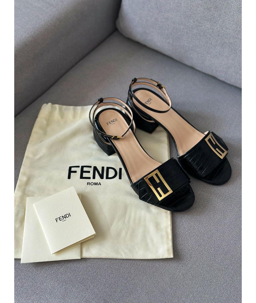 FENDI Черные кожаные сандалии, фото 2