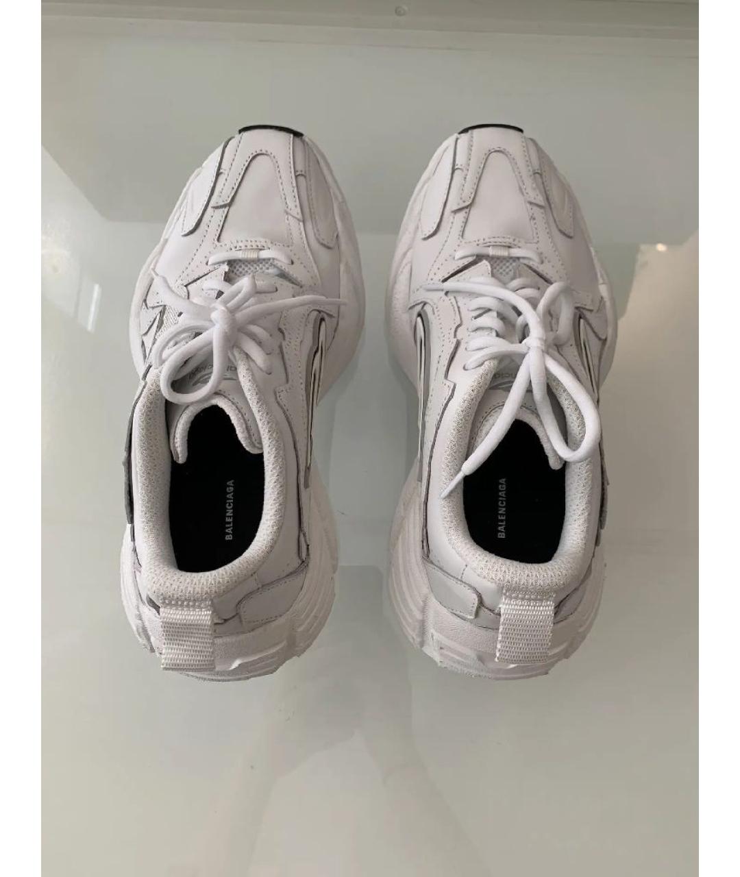 BALENCIAGA Белые кожаные кроссовки, фото 3