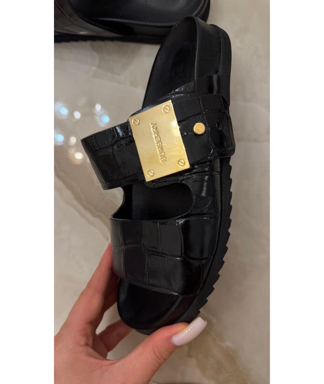 BURBERRY Черные шлепанцы из лакированной кожи, фото 7