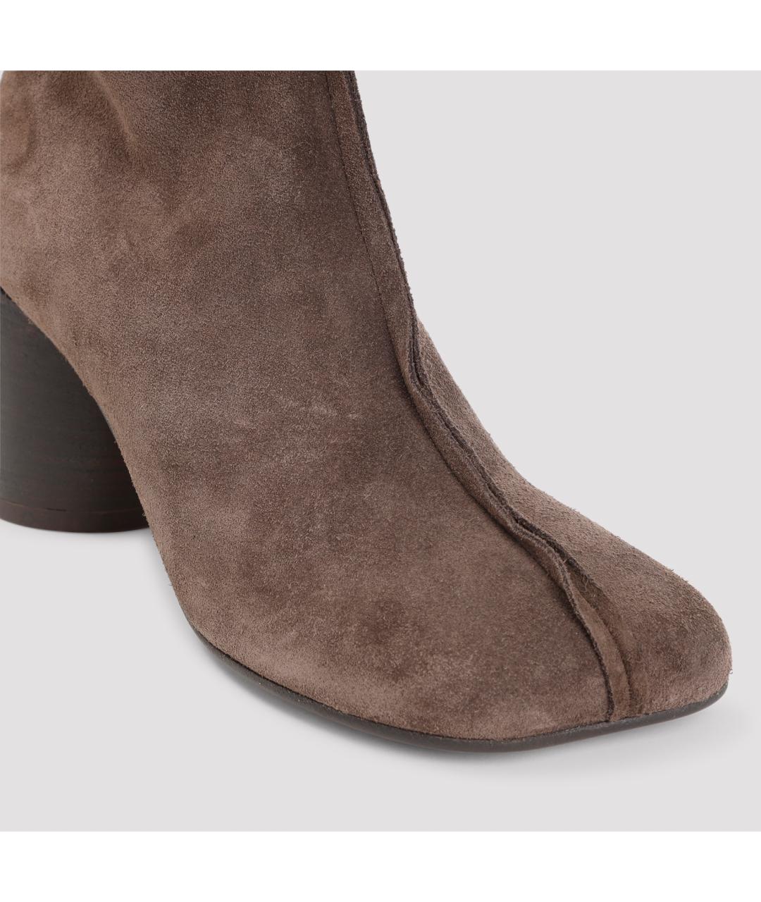 MM6 MAISON MARGIELA Коричневые замшевые ботильоны, фото 5