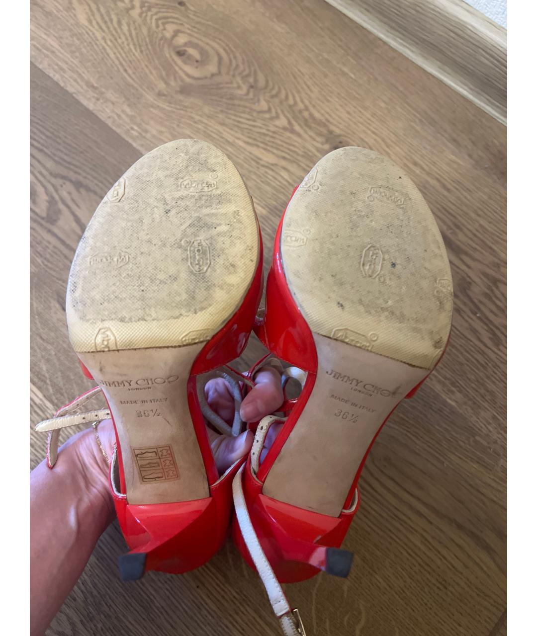 JIMMY CHOO Красные босоножки из лакированной кожи, фото 5