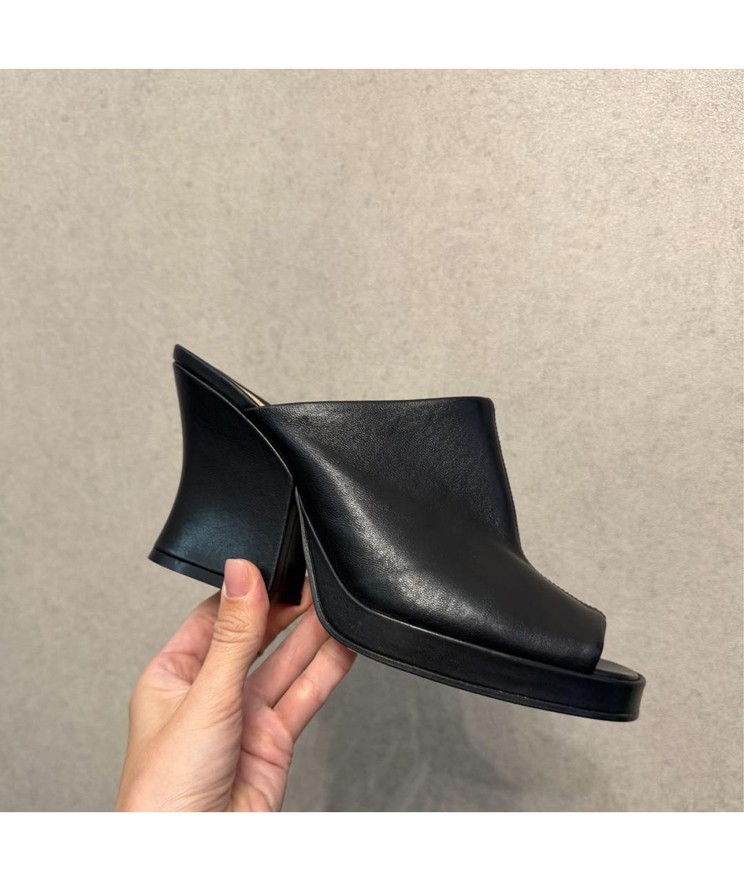 BOTTEGA VENETA Черные кожаные мюли, фото 5