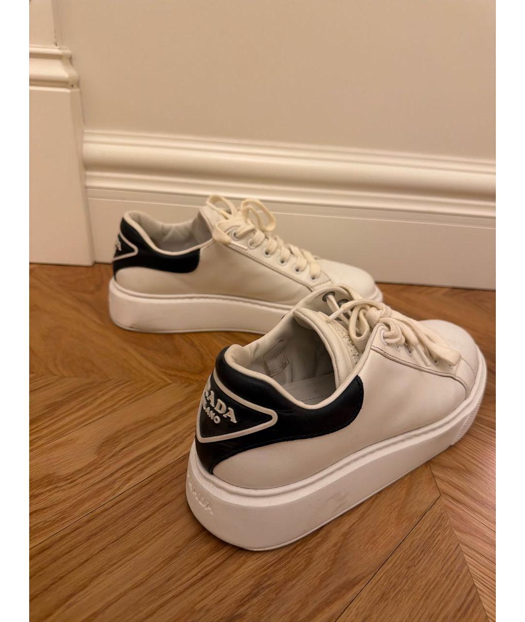 PRADA Белые кожаные кеды, фото 5