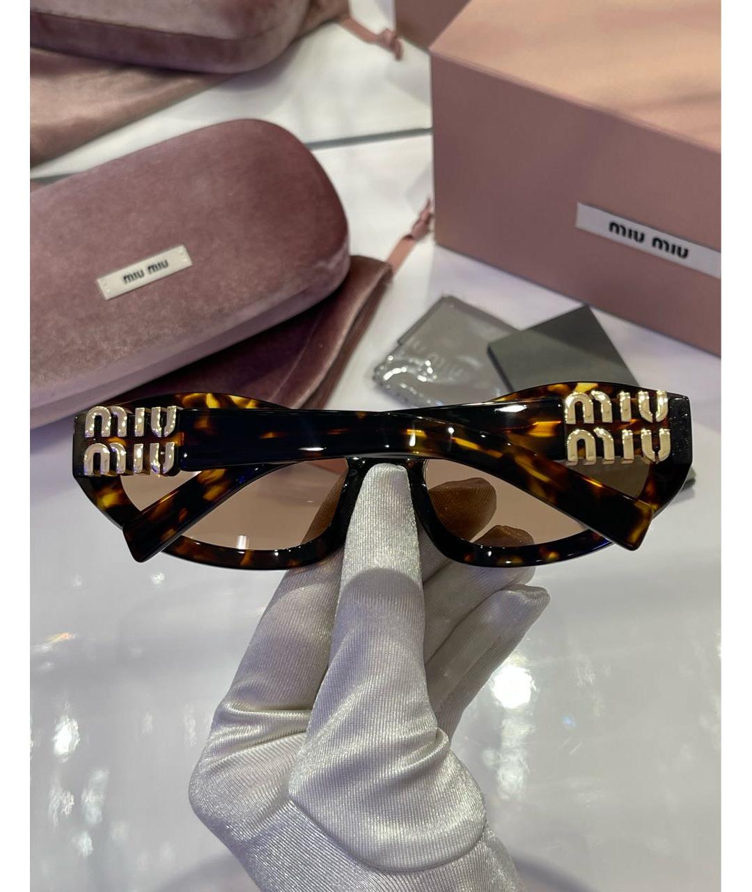 MIU MIU Коричневые пластиковые солнцезащитные очки, фото 7