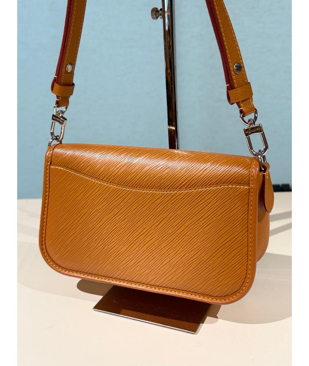 LOUIS VUITTON Коричневая кожаная сумка через плечо, фото 7