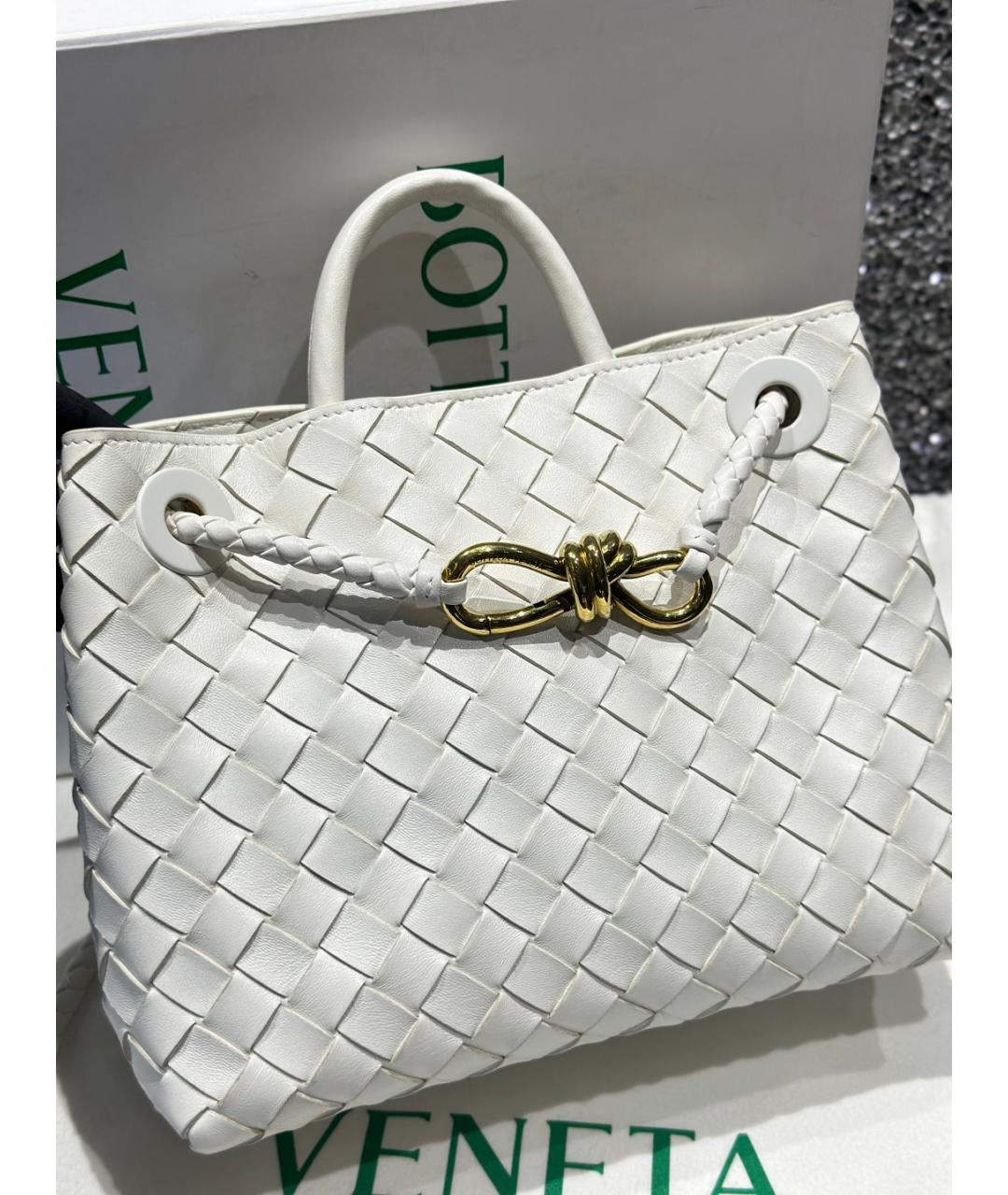 BOTTEGA VENETA Белая кожаная сумка тоут, фото 2