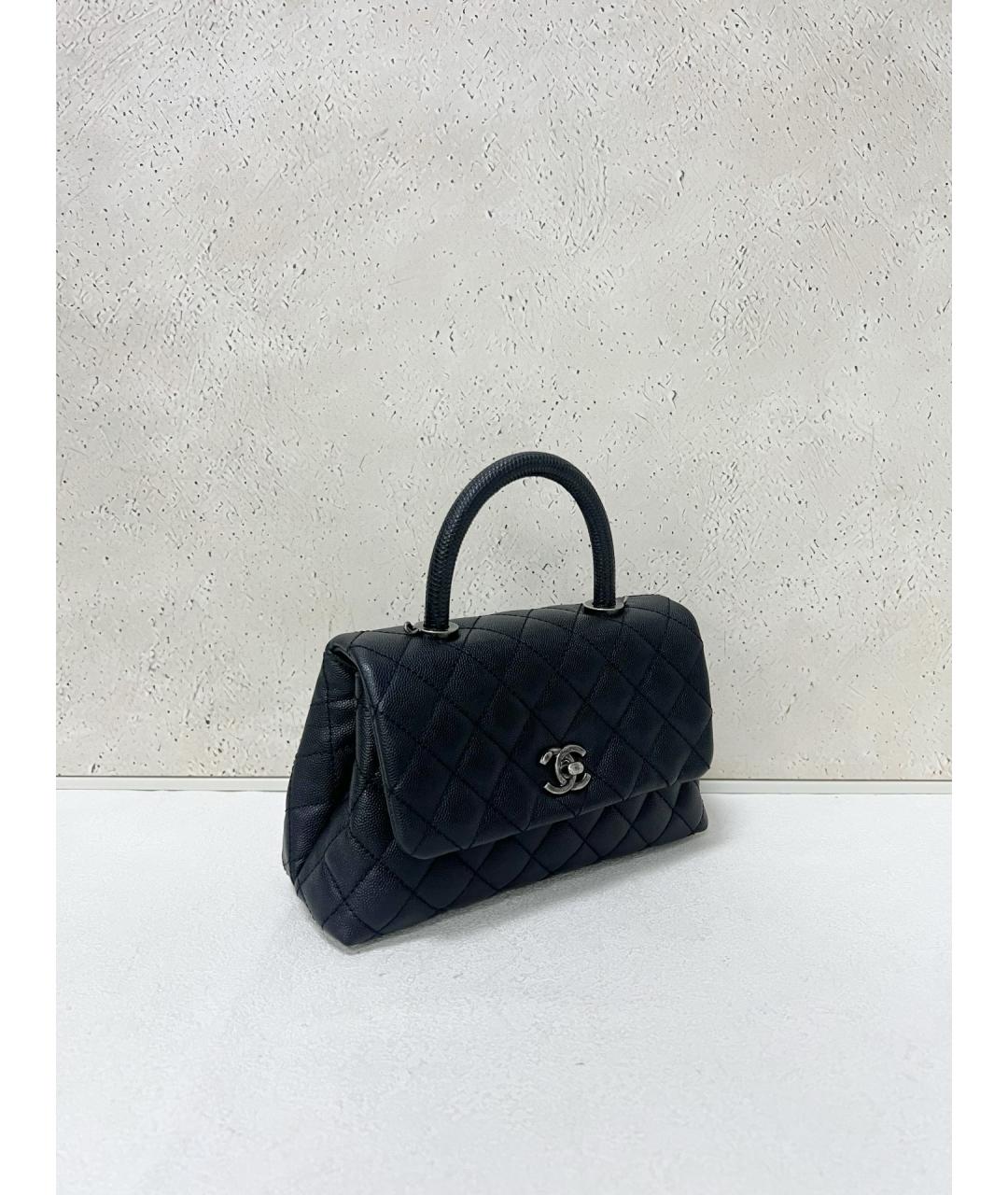 CHANEL Черная кожаная сумка с короткими ручками, фото 3