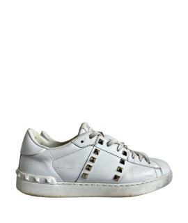 VALENTINO Низкие кроссовки / кеды