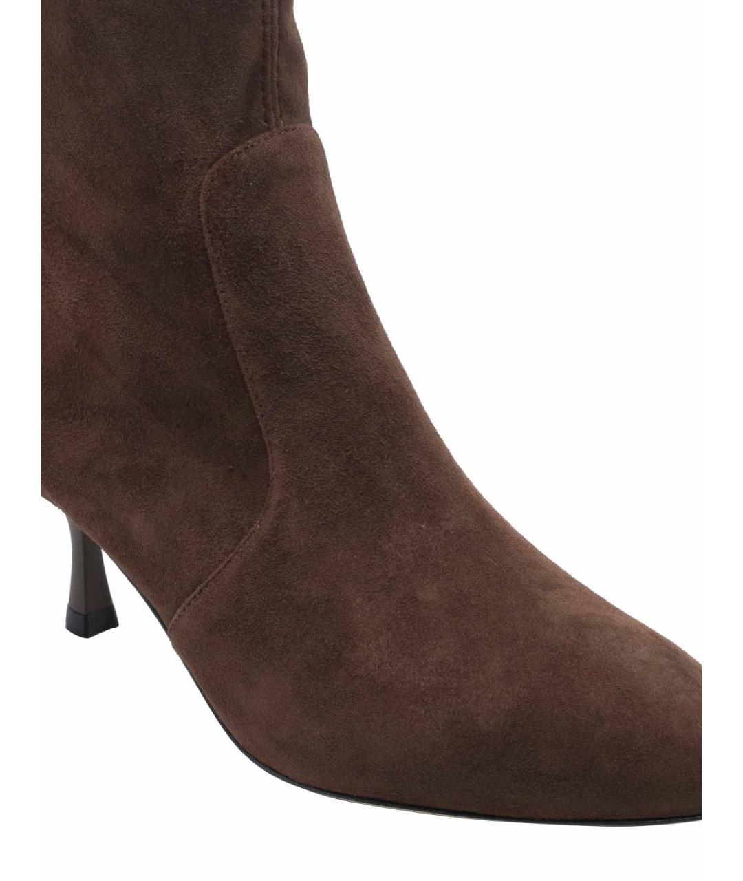 STUART WEITZMAN Коричневые замшевые ботильоны, фото 4