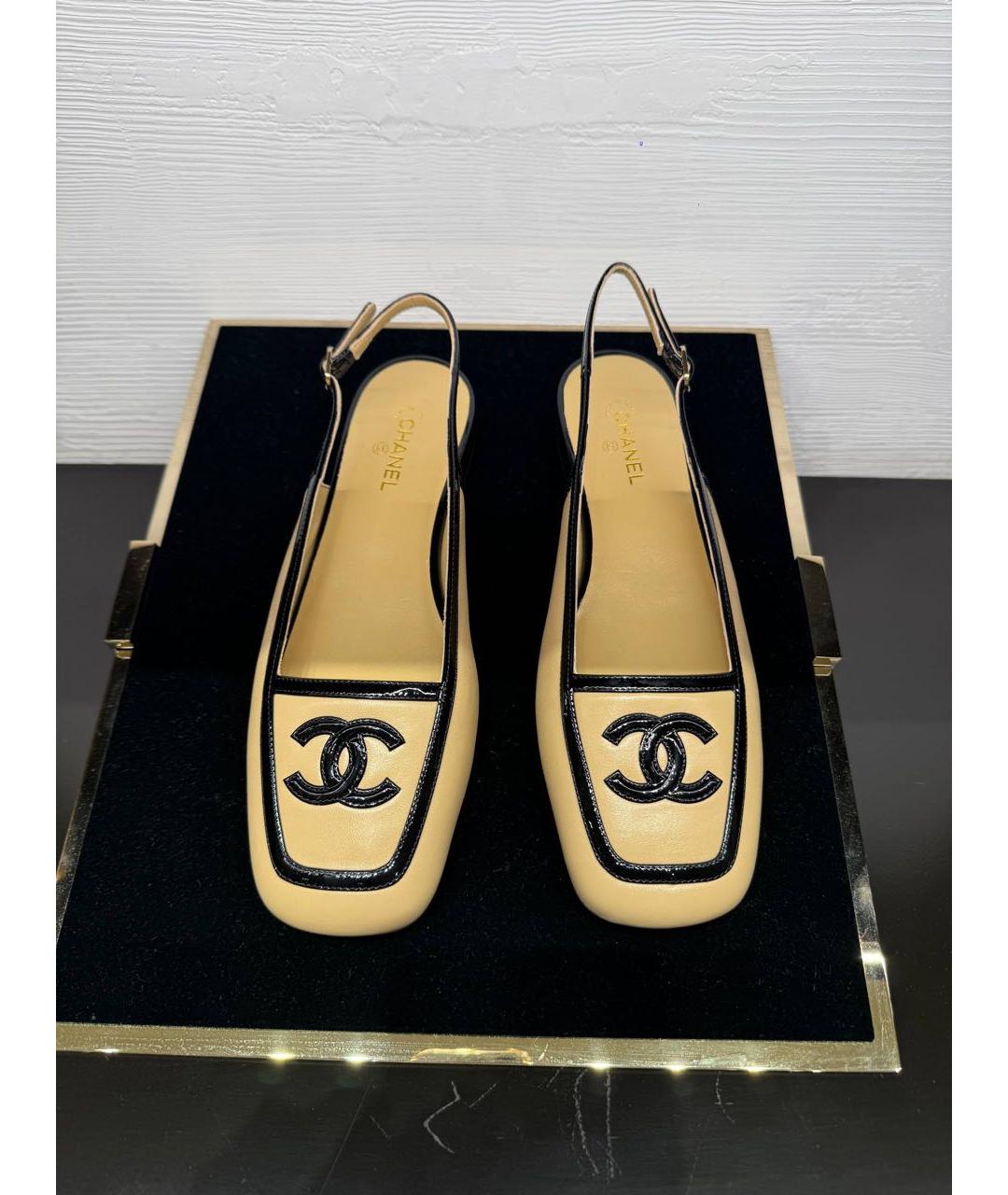 CHANEL Бежевые кожаные балетки, фото 2