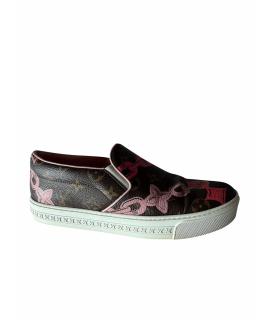 LOUIS VUITTON Слипоны