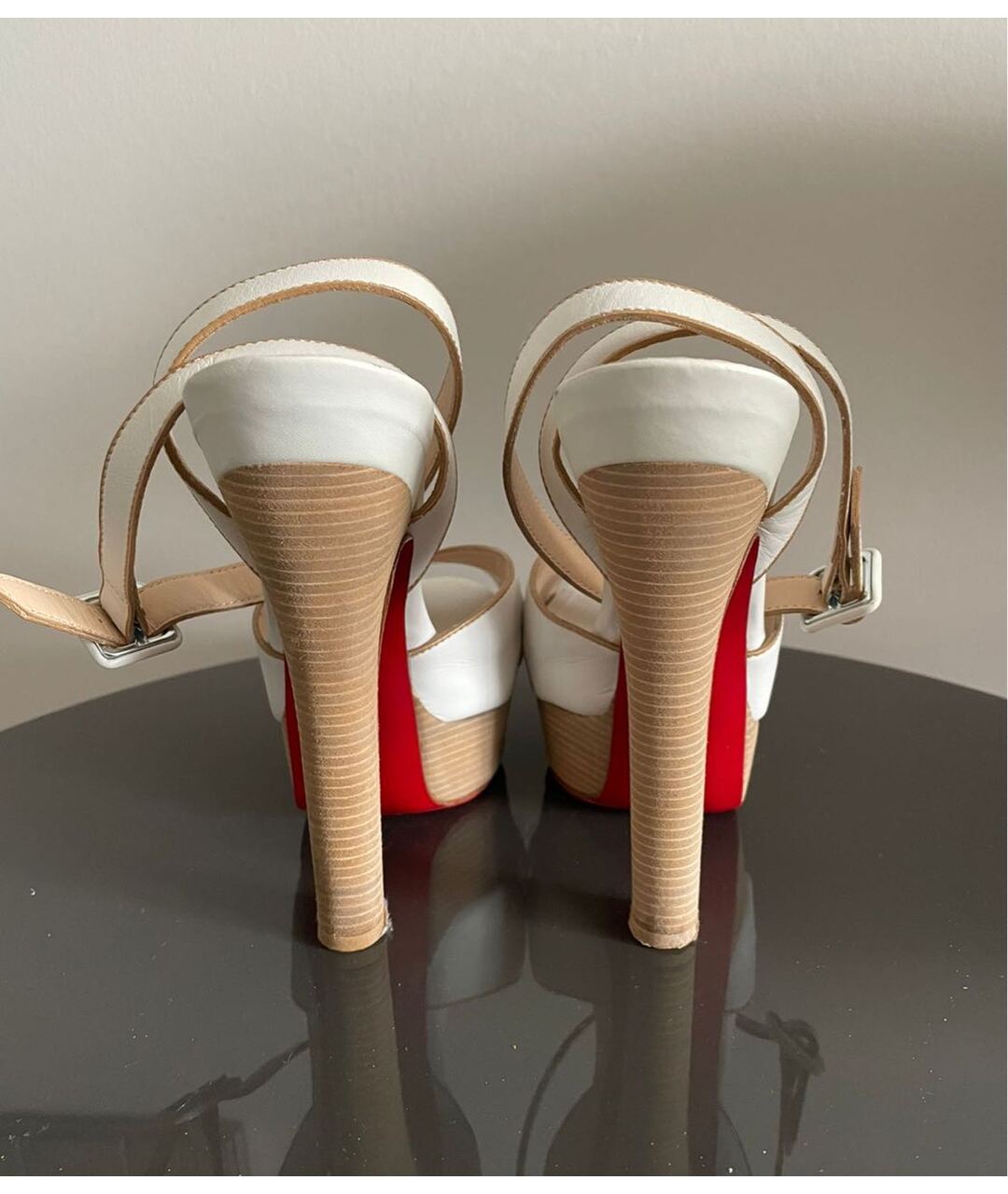 CHRISTIAN LOUBOUTIN Белые босоножки, фото 3