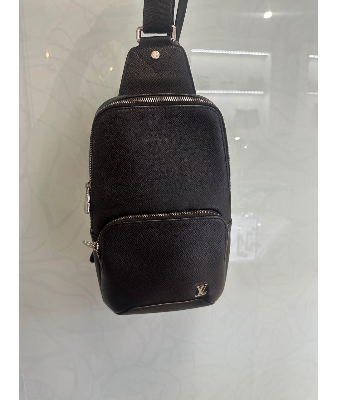 LOUIS VUITTON Черная кожаная сумка на плечо, фото 3