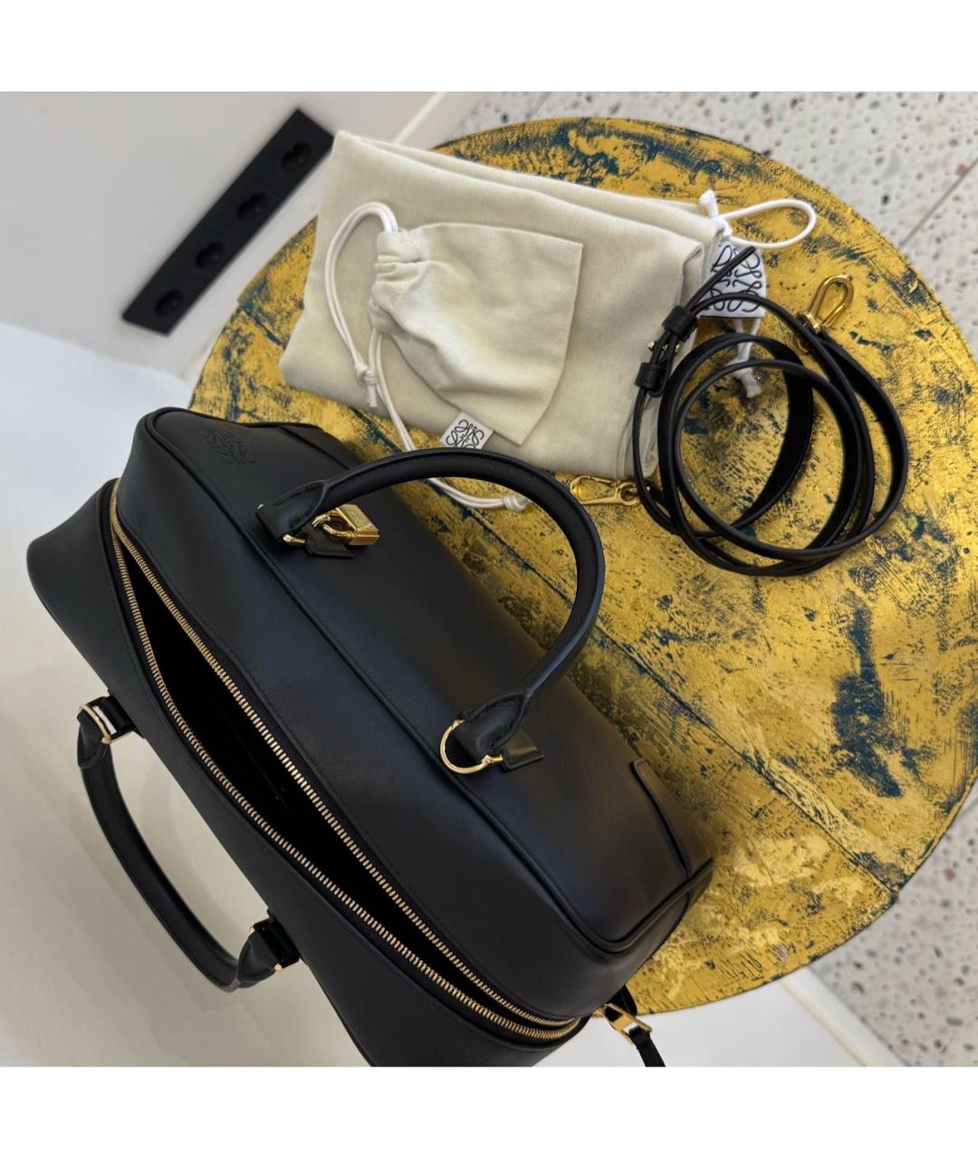 LOEWE Черная кожаная сумка через плечо, фото 4