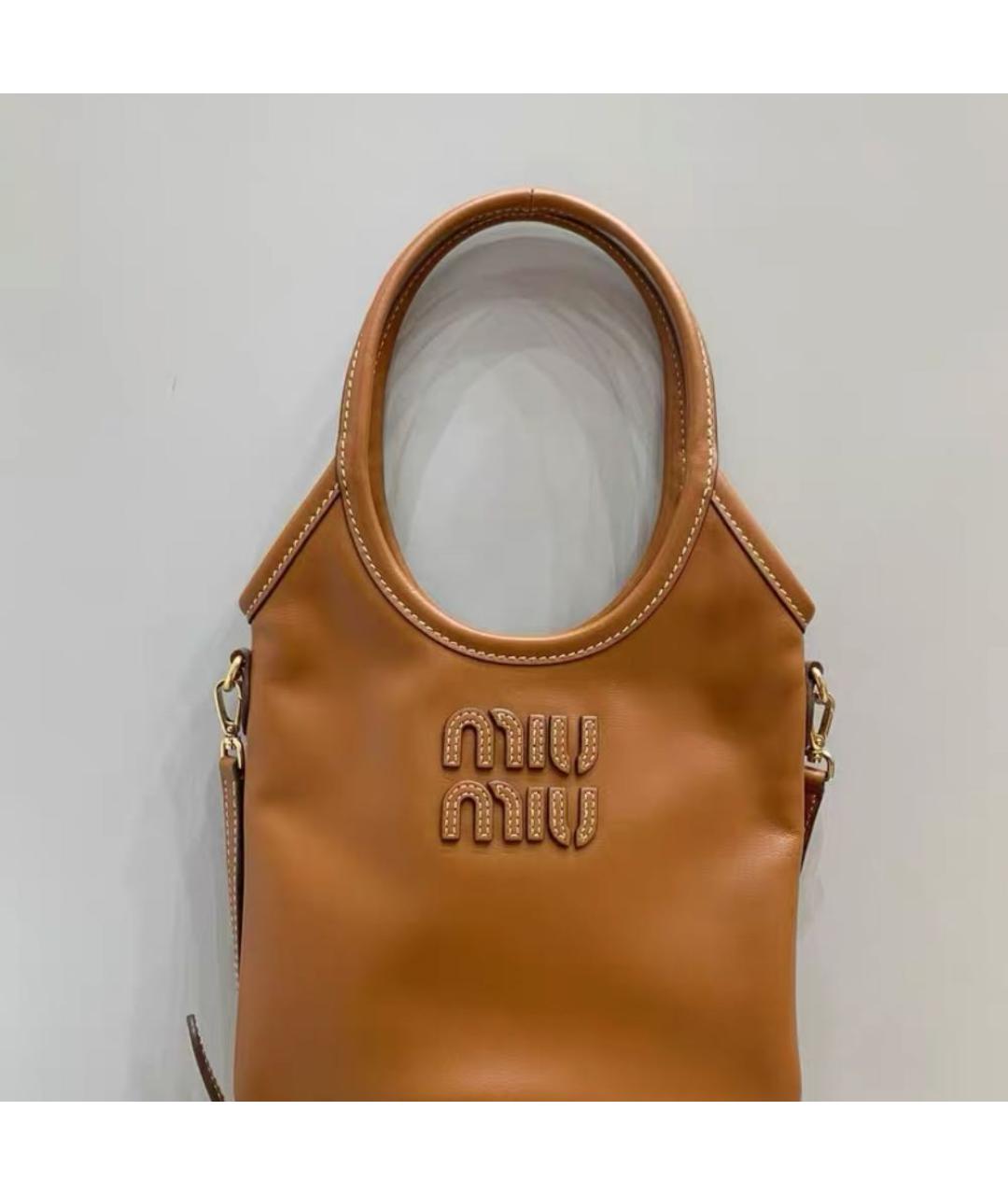 MIU MIU Коричневая кожаная сумка с короткими ручками, фото 2