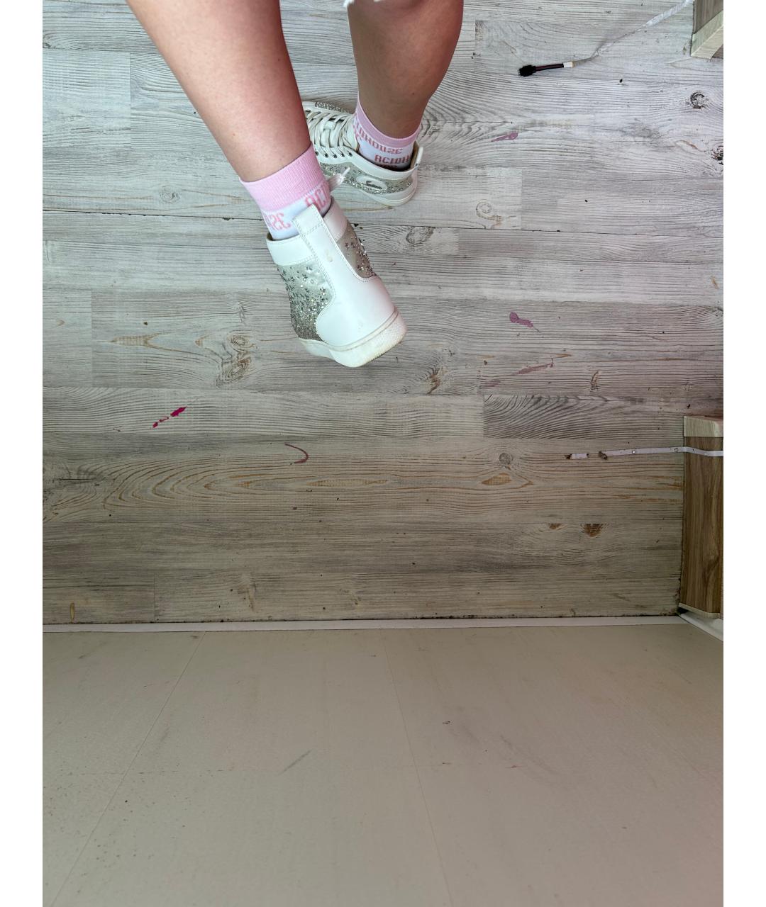 CHRISTIAN LOUBOUTIN Белые кожаные кеды, фото 4