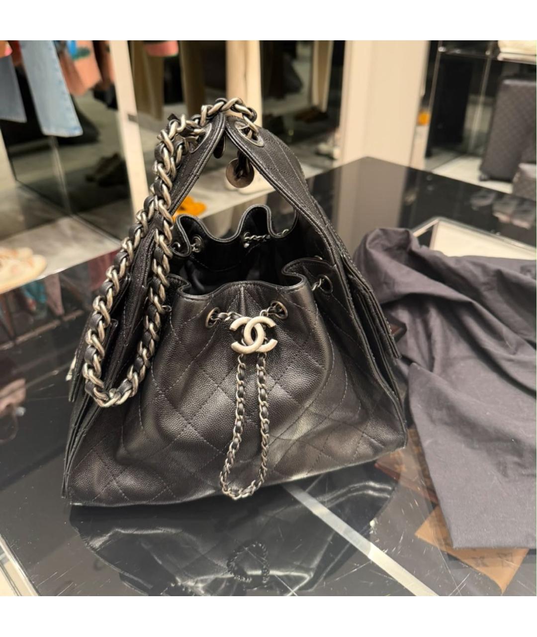 CHANEL Черная кожаная сумка через плечо, фото 4