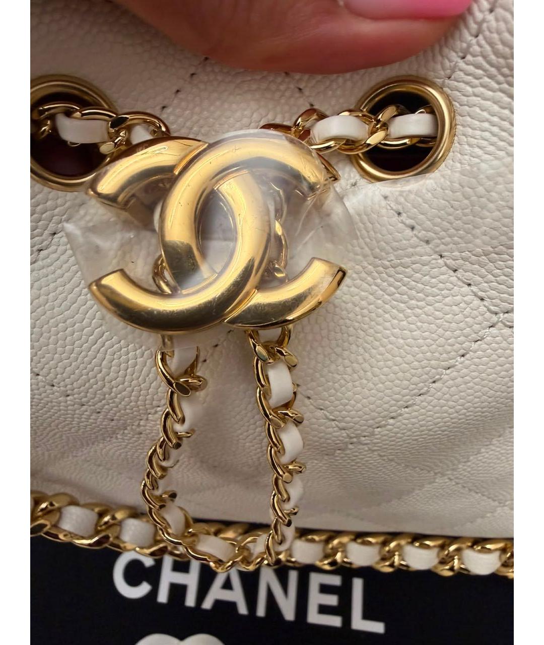 CHANEL Белая кожаная сумка с короткими ручками, фото 6