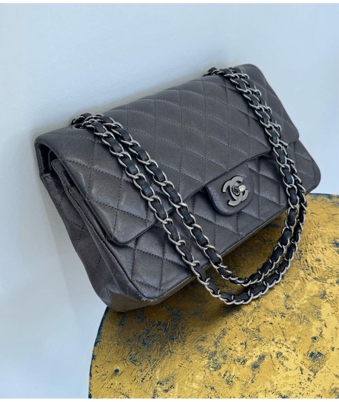 CHANEL Серебряная кожаная сумка через плечо, фото 2