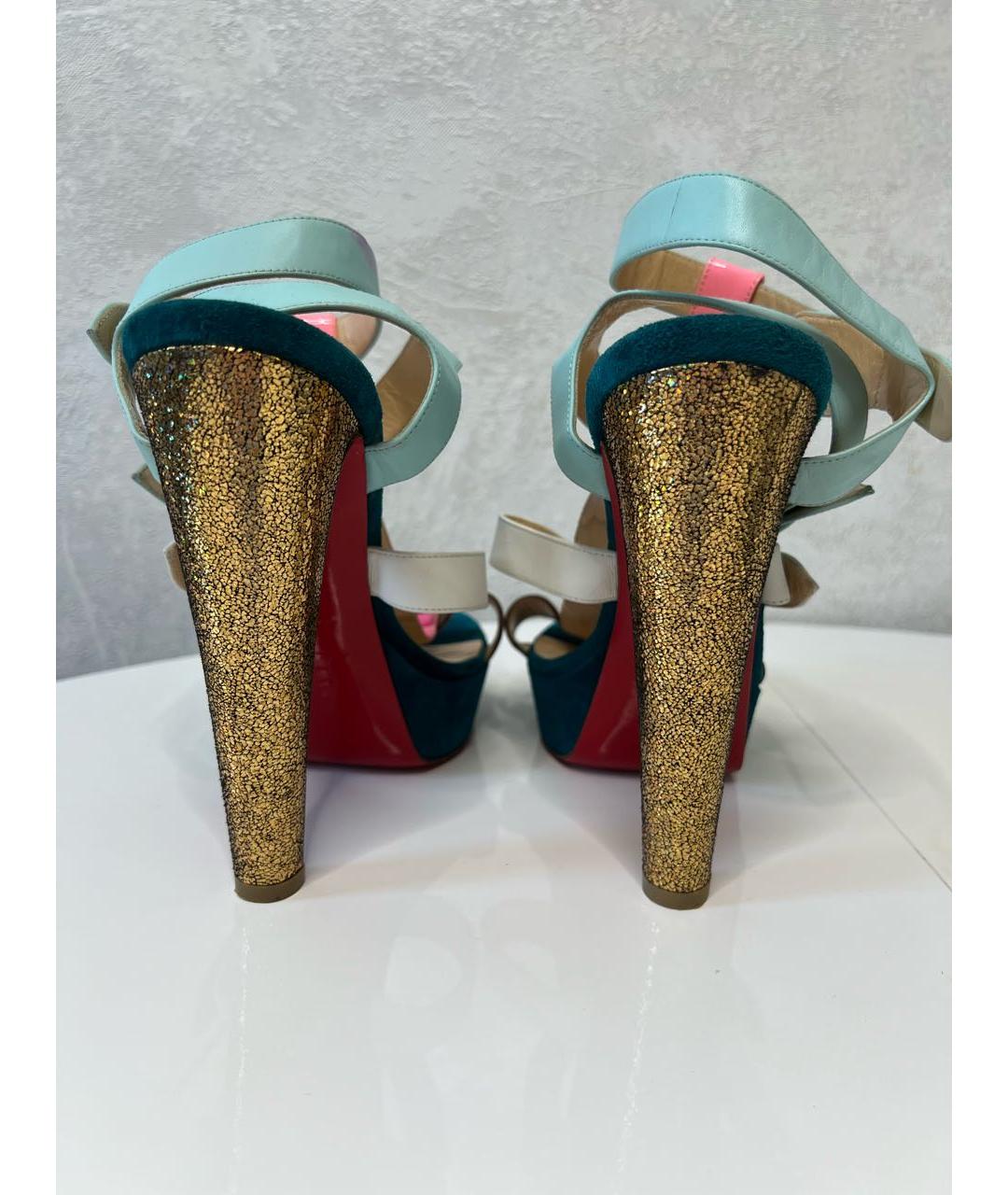 CHRISTIAN LOUBOUTIN Золотые кожаные босоножки, фото 3
