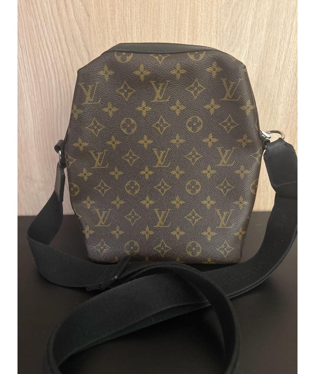 LOUIS VUITTON Коричневая канва сумка на плечо, фото 3