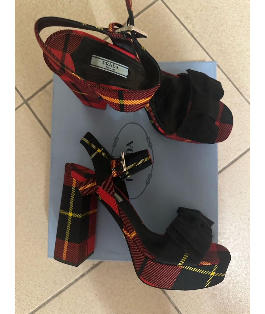 PRADA Красные текстильные босоножки, фото 4