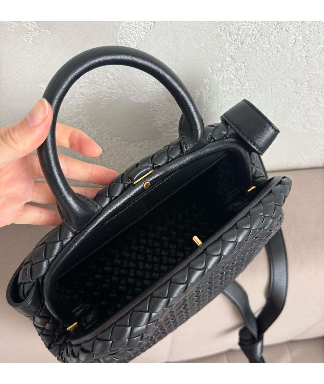 BOTTEGA VENETA Черная кожаная сумка с короткими ручками, фото 6