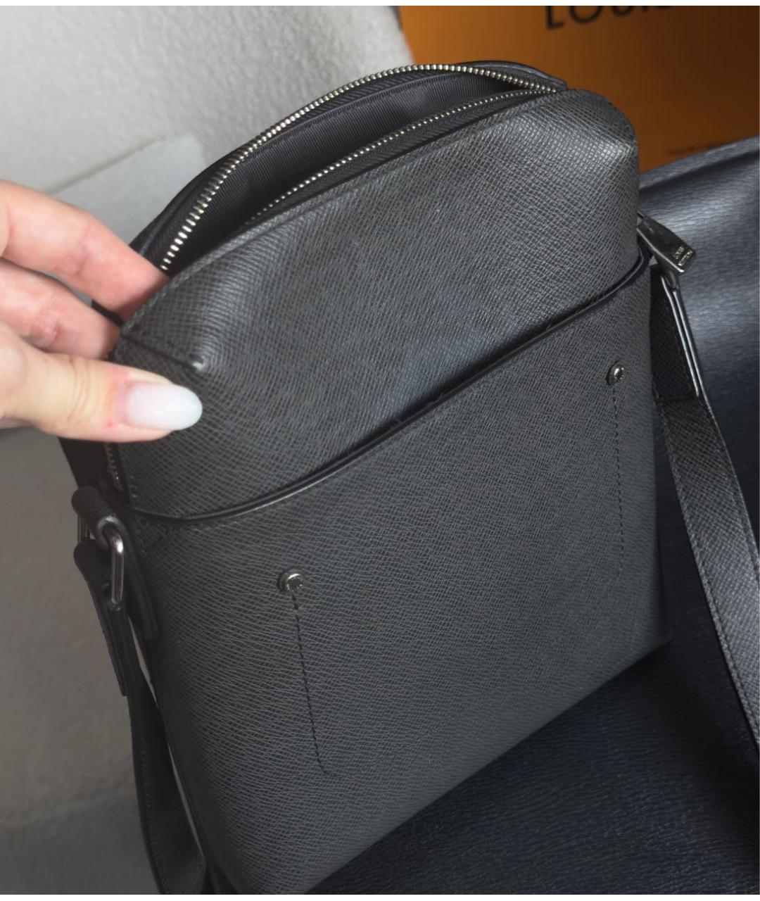 LOUIS VUITTON Антрацитовая кожаная сумка на плечо, фото 8