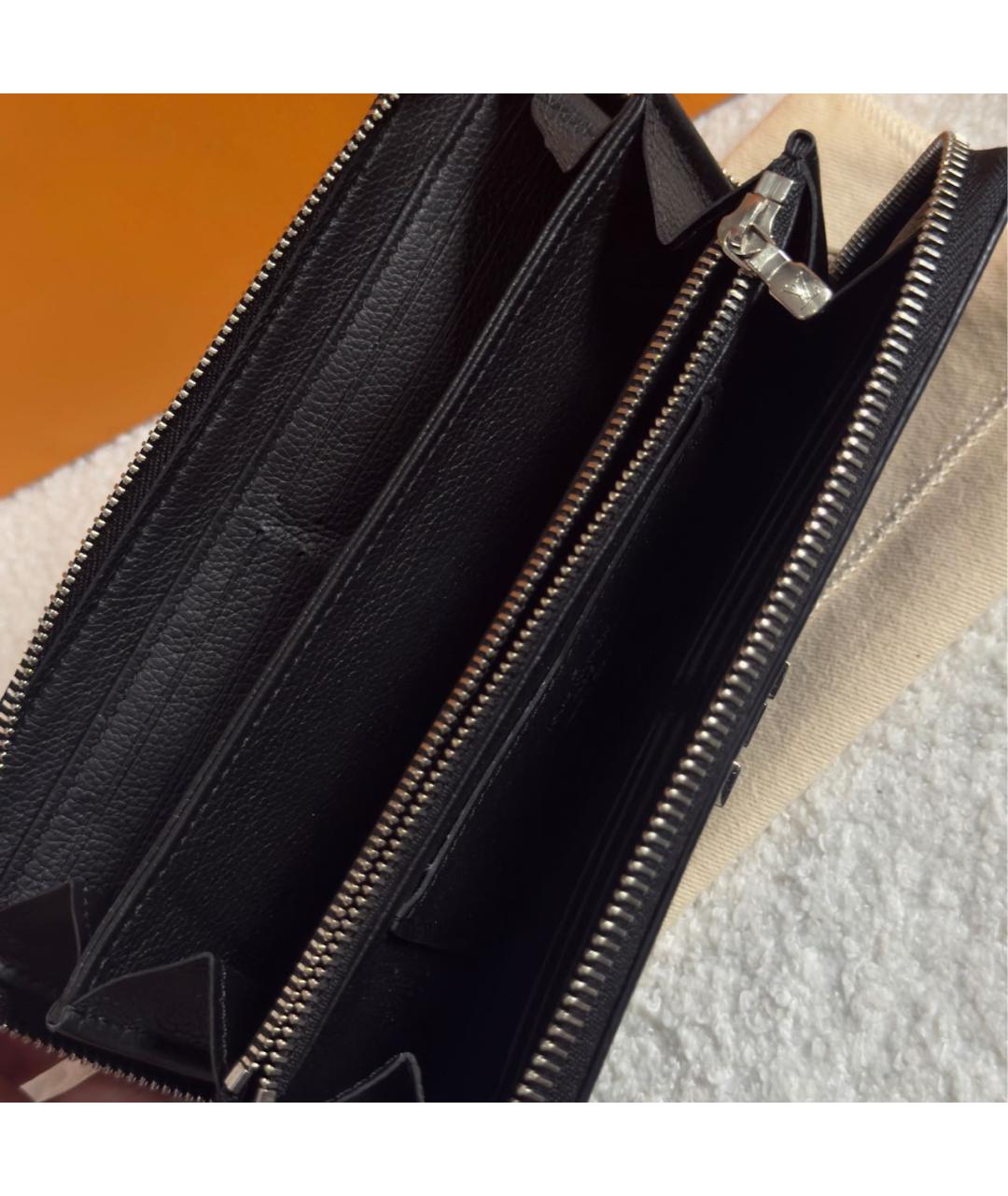 LOUIS VUITTON Черный кожаный кошелек, фото 6